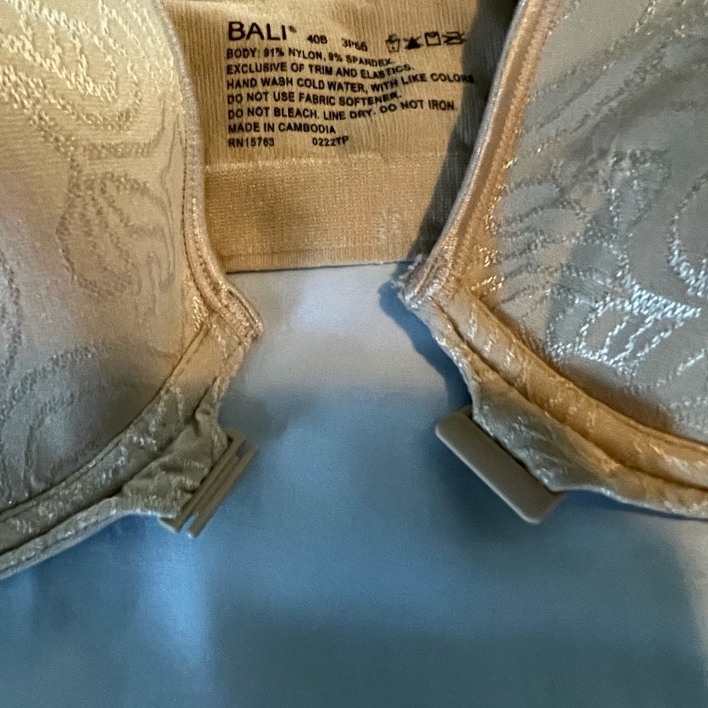 Bali 40B Front Closure Bra